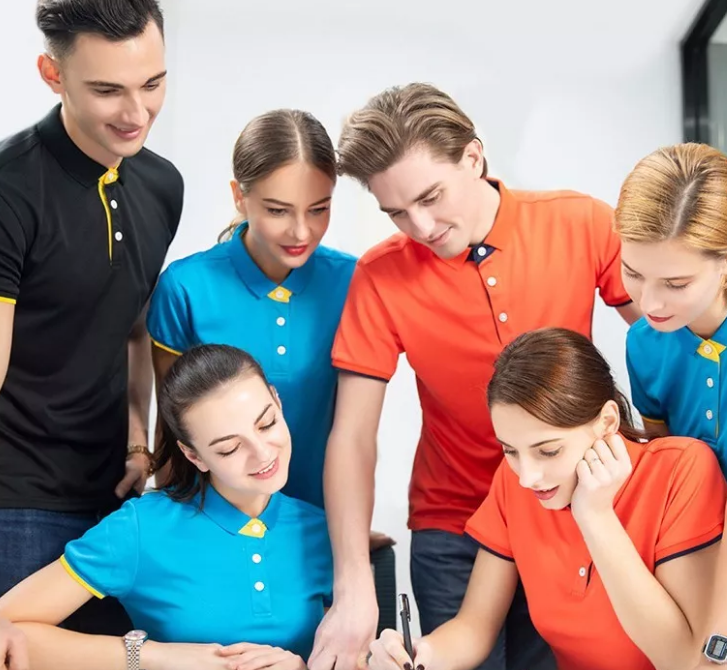 企業(yè)一般如何為員工定制POLO衫工作服呢?